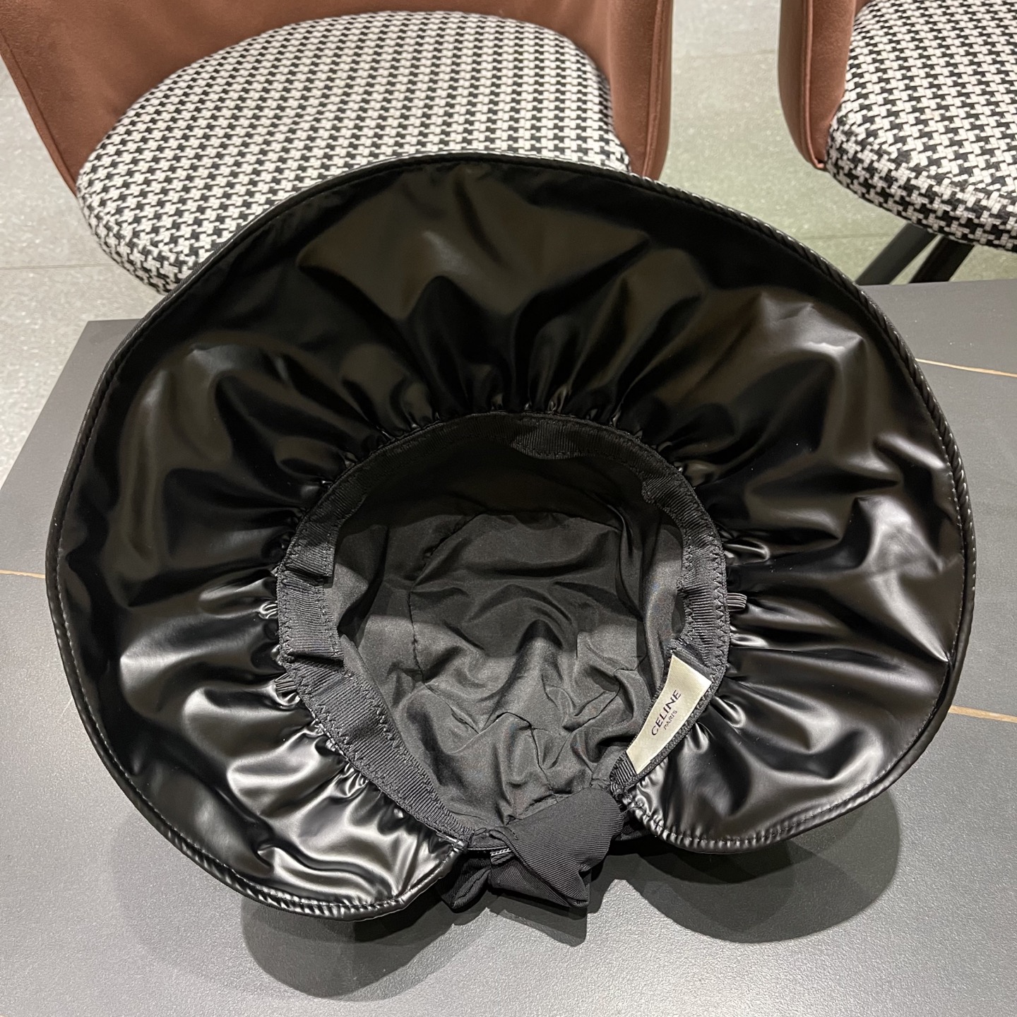  【CELINE赛琳】2025新款遮阳度假风渔夫帽，🔆百搭日常款～出街必备