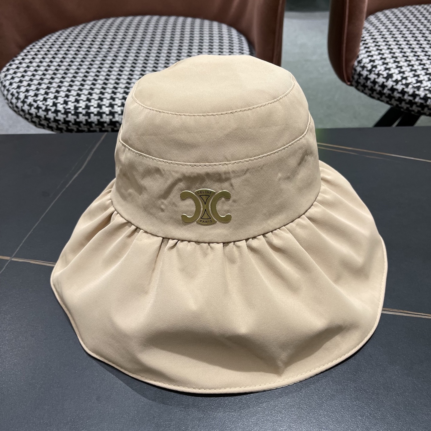 NO:351453,【CELINE】2025 new sunshade holiday style fisherman hat, versatile daily style ~ must-have hats, straw hats, fisherman hats, baseball hats, hats, celine, celine, espadrilles, hats【CELINE赛琳】2025新款遮阳度假风渔夫帽,百搭日常款～出街必备帽子草帽渔夫帽棒球帽,帽子,celine,celine,espadrilles,hats,hat