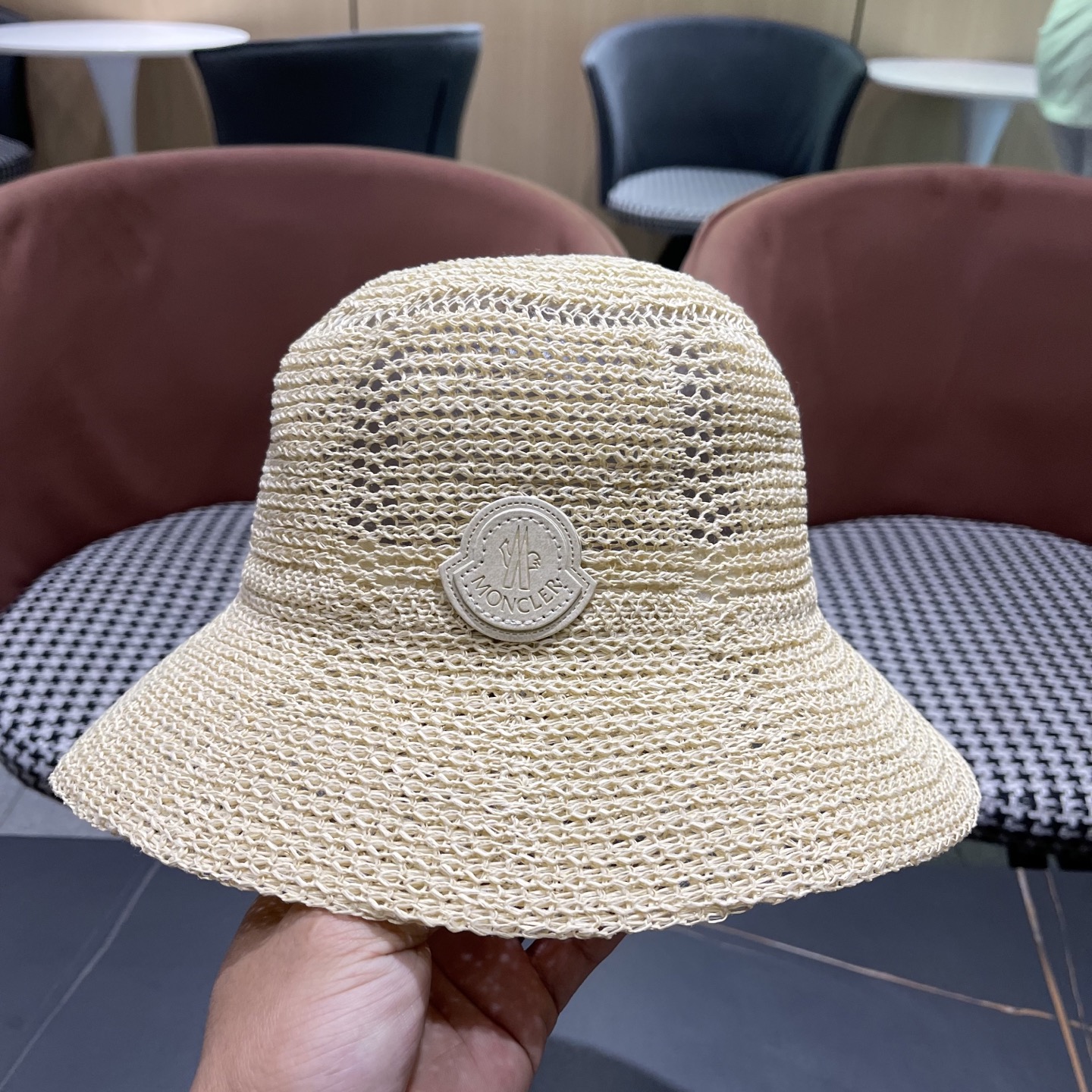  Moncler蒙口 高品质新款遮阳帽镂空渔夫帽戛季百搭出游圆顶
草帽防晒遮阳帽