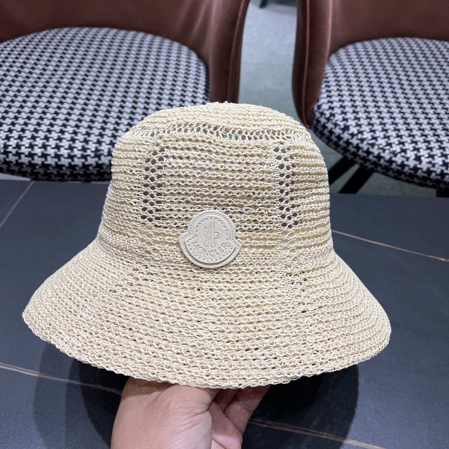  Moncler蒙口 高品质新款遮阳帽镂空渔夫帽戛季百搭出游圆顶
草帽防晒遮阳帽