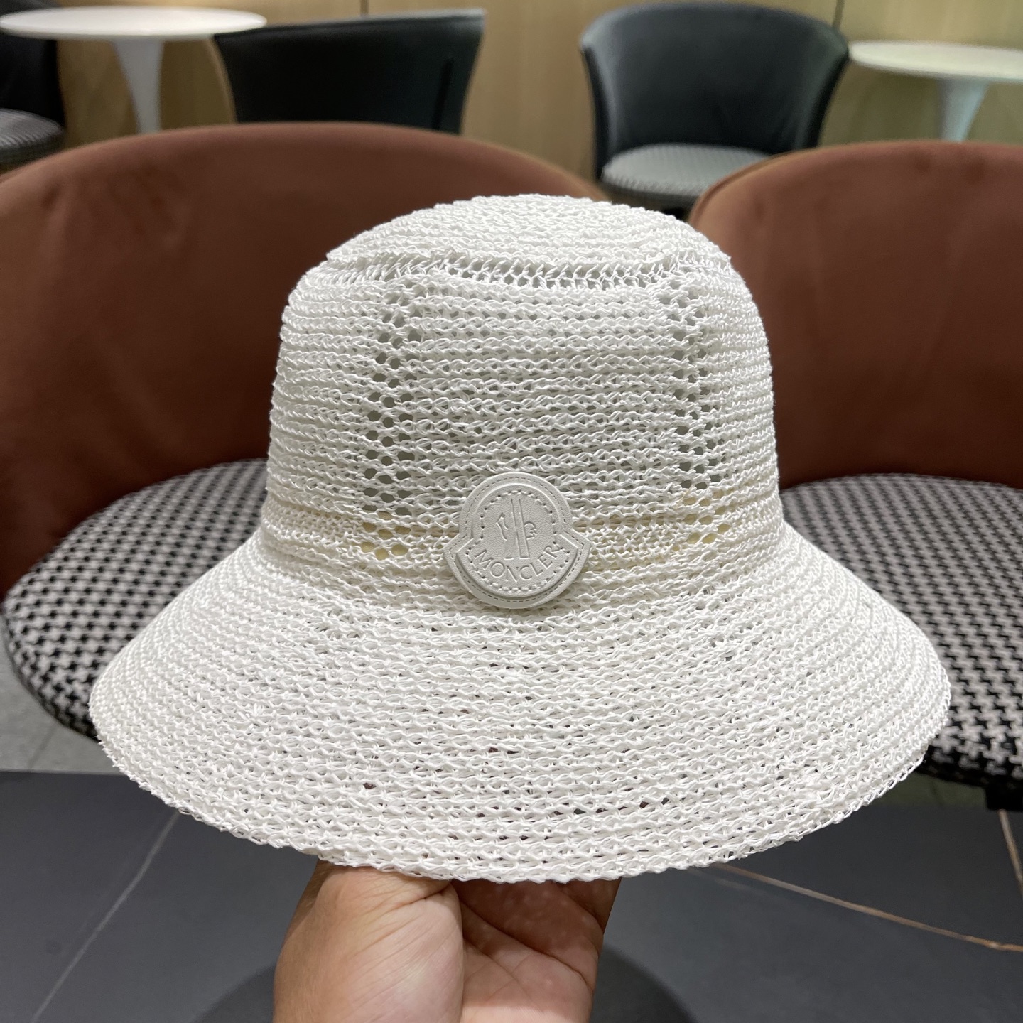  Moncler蒙口 高品质新款遮阳帽镂空渔夫帽戛季百搭出游圆顶
草帽防晒遮阳帽