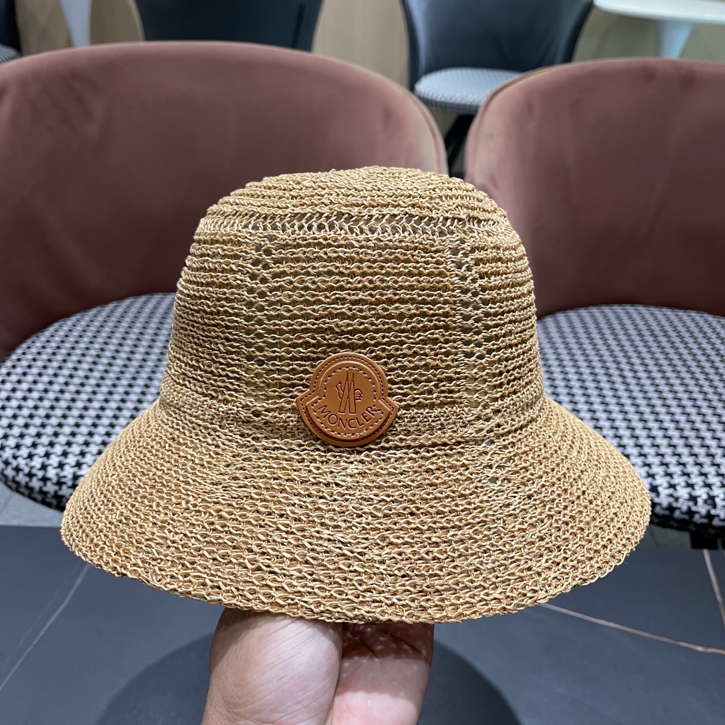  Moncler蒙口 高品质新款遮阳帽镂空渔夫帽戛季百搭出游圆顶
草帽防晒遮阳帽