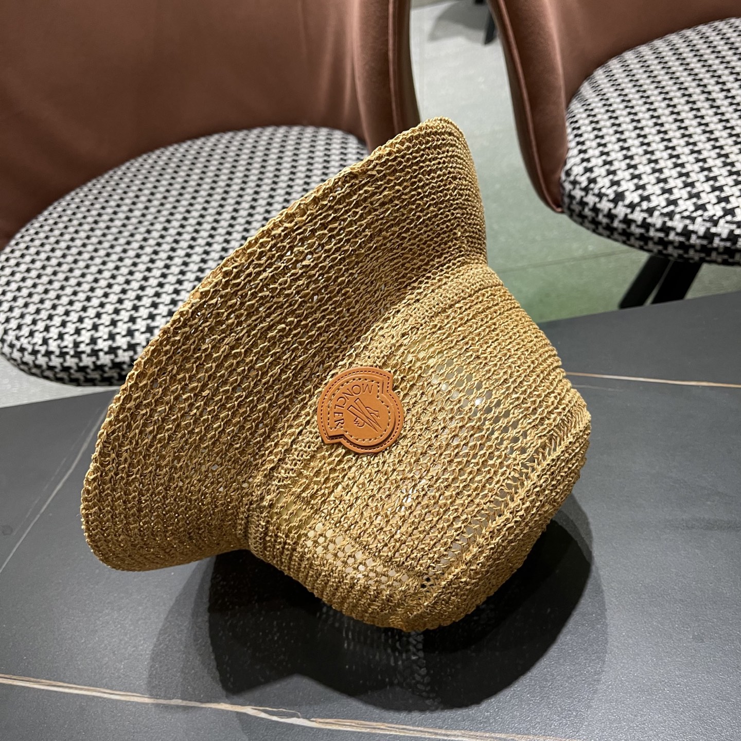  Moncler蒙口 高品质新款遮阳帽镂空渔夫帽戛季百搭出游圆顶
草帽防晒遮阳帽