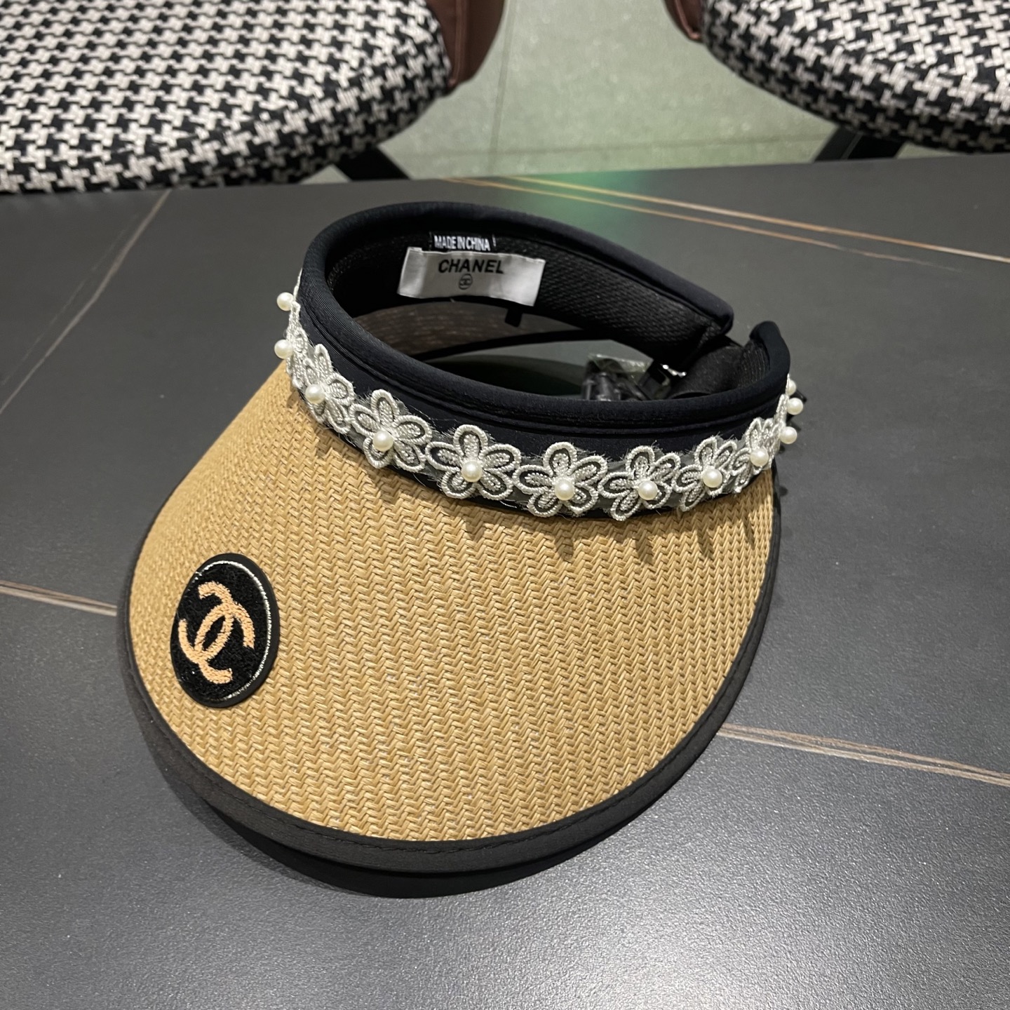 CHANEL香奈儿夏季黑胶防紫外线太阳帽韩版珍珠花边防晒空顶帽户外草编织遮阳帽