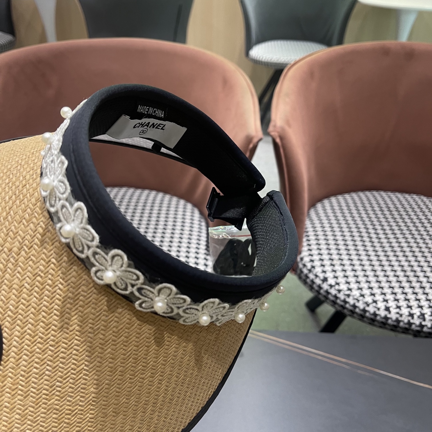 CHANEL香奈儿夏季黑胶防紫外线太阳帽韩版珍珠花边防晒空顶帽户外草编织遮阳帽
