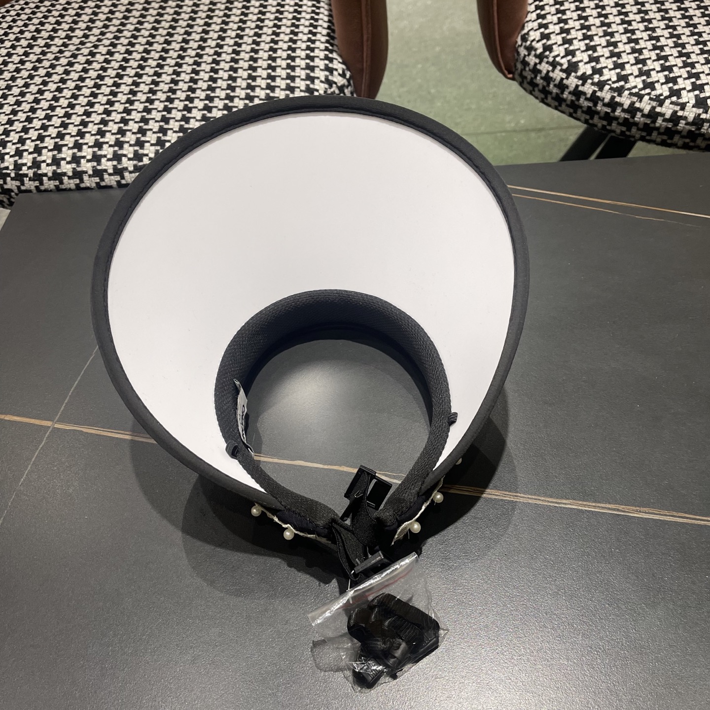 CHANEL香奈儿夏季黑胶防紫外线太阳帽韩版珍珠花边防晒空顶帽户外草编织遮阳帽