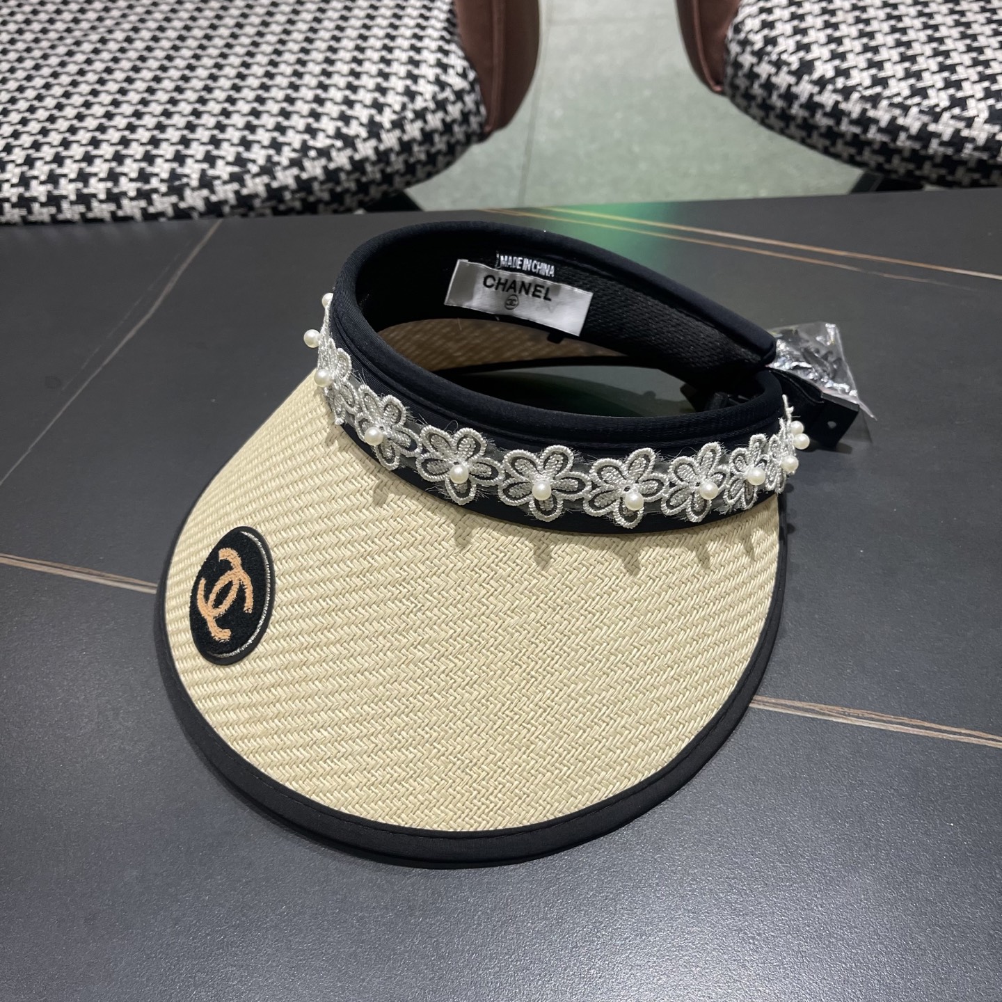 CHANEL香奈儿夏季黑胶防紫外线太阳帽韩版珍珠花边防晒空顶帽户外草编织遮阳帽