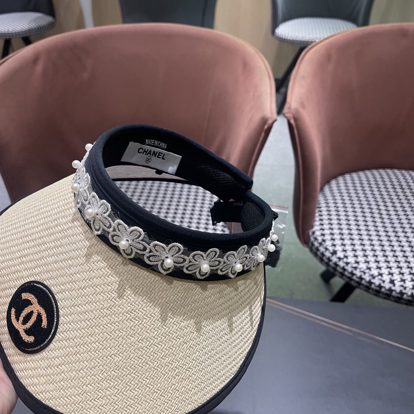 CHANEL香奈儿夏季黑胶防紫外线太阳帽韩版珍珠花边防晒空顶帽户外草编织遮阳帽