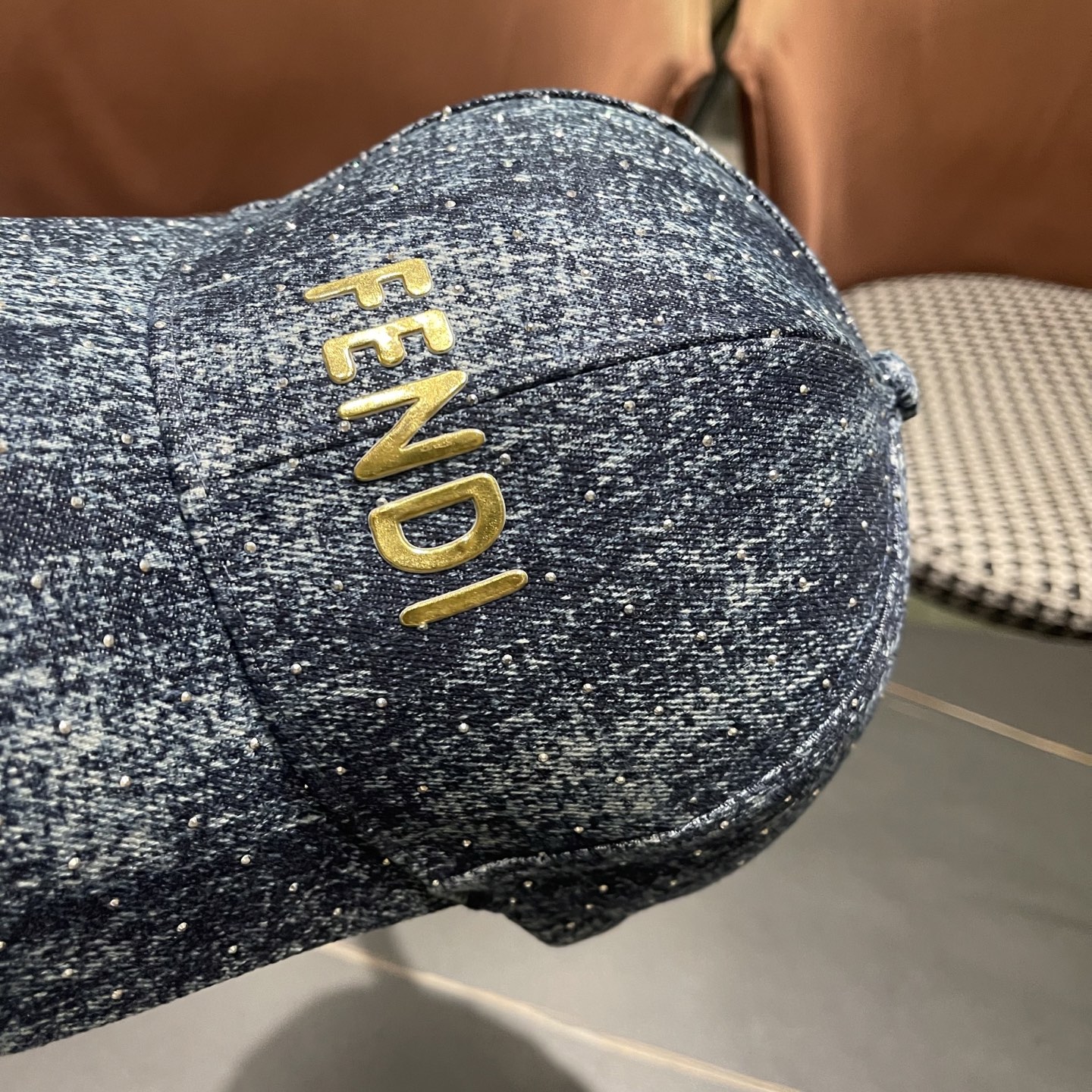  Fendi（芬迪）春秋季新款个性风流星线棒球帽男女遮阳休闲
复古户外鸭舌帽子