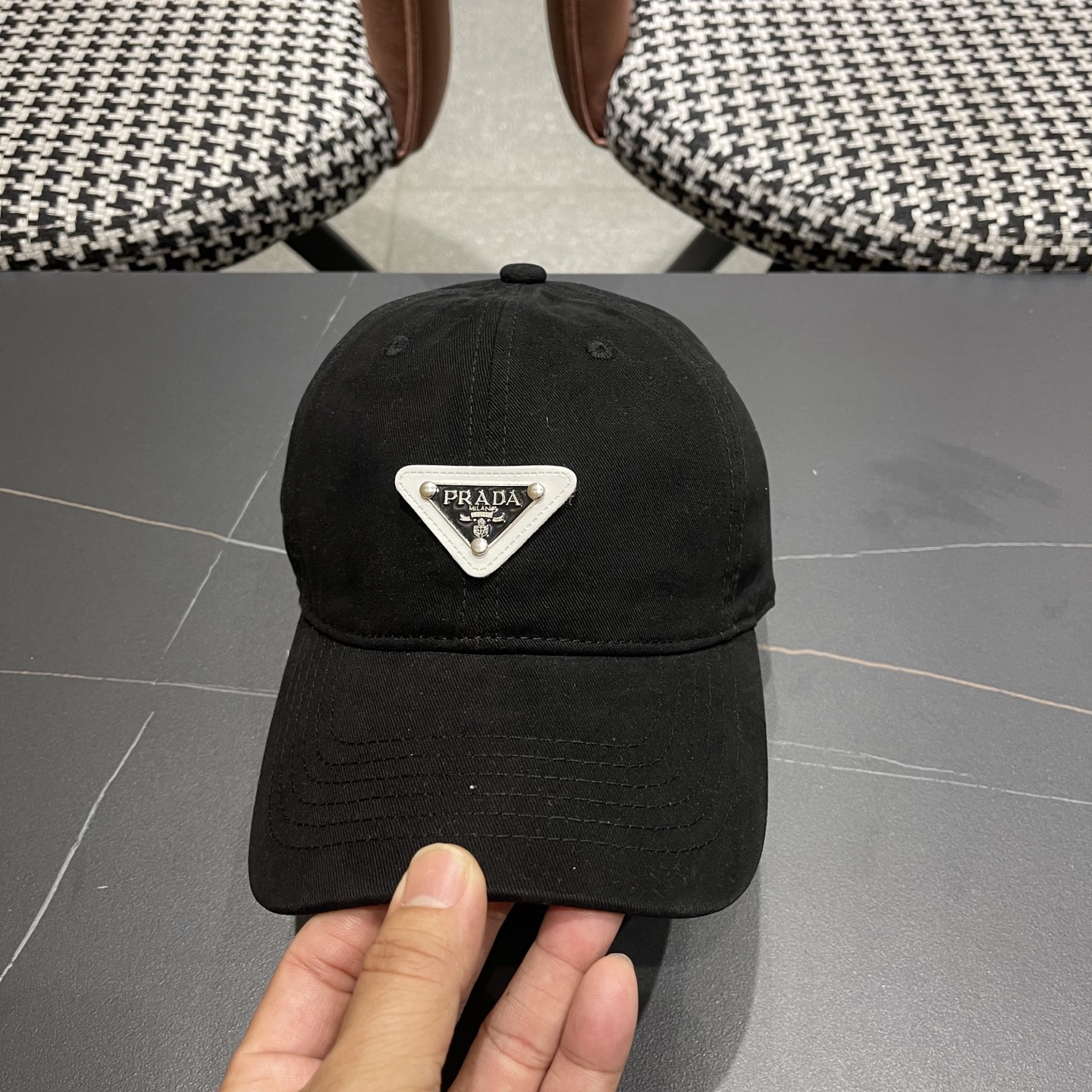  PRADA 普拉达 2025新品棒球帽 时尚潮流，高端做工！非一般的品质，细节看实拍哦