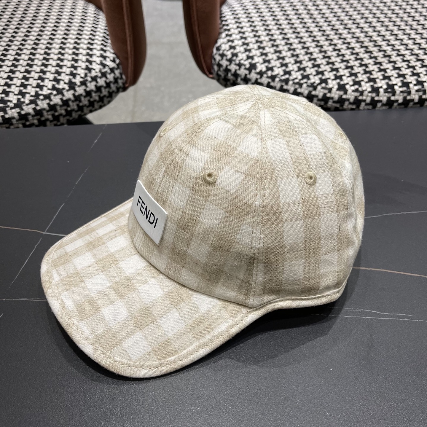NO:343780,Fendi (Fendi) 2025 hats for women spring and summer versatile polka dot baseball cap trend plaid striped baseball cap hat straw hat fisherman hat baseball cap, hat, fendi, fendi, espadrilles, hatsFendi（芬迪）2025帽子女春夏百搭波点鸭舌帽潮流格子条纹棒球帽帽子草帽渔夫帽棒球帽,帽子,fendi,fendi,espadrilles,hats,hat