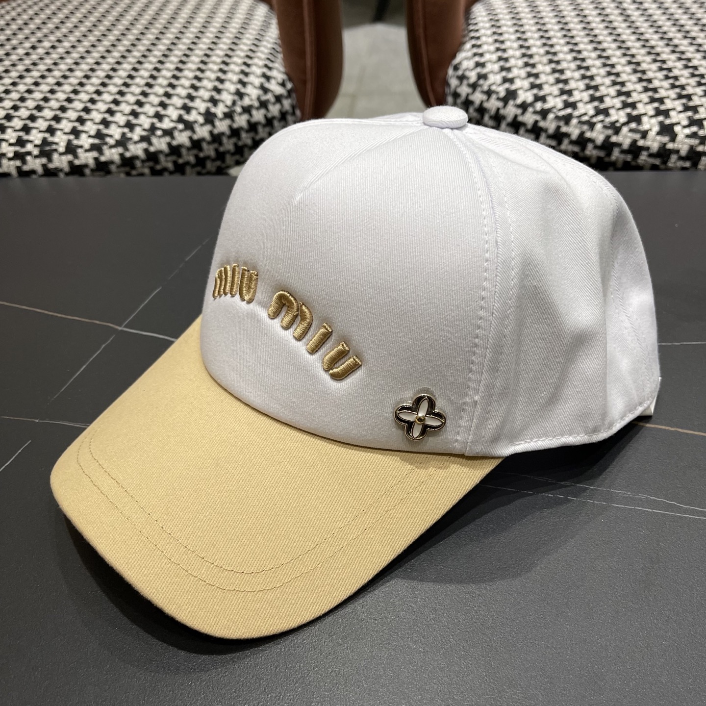  谬谬miumiu （小红书爆款推荐）原单春夏新款棒球帽，正品开模订制，原版做工细致质量超赞！