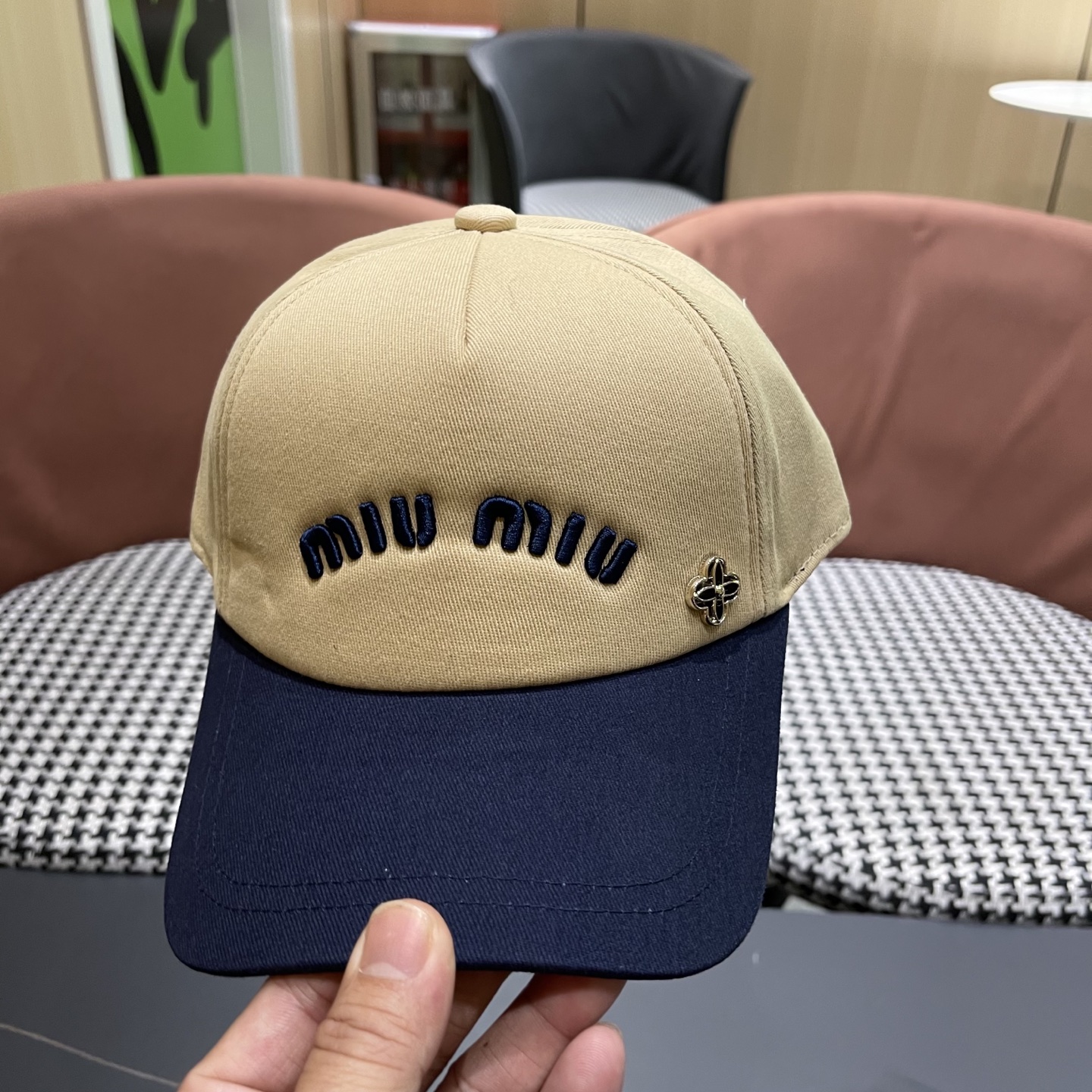  谬谬miumiu （小红书爆款推荐）原单春夏新款棒球帽，正品开模订制，原版做工细致质量超赞！