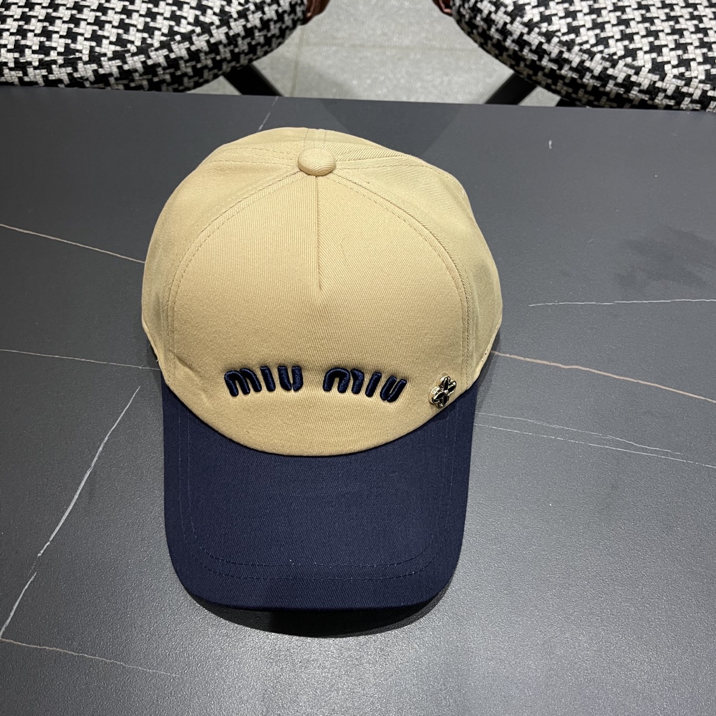  谬谬miumiu （小红书爆款推荐）原单春夏新款棒球帽，正品开模订制，原版做工细致质量超赞！