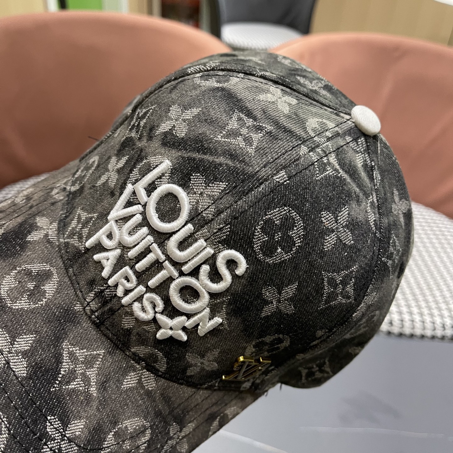 🧢路易威登棒球帽 LouisVuitton😍2025新款LV棒球帽，重工打造♥️高端大气，百搭款🤗男女通