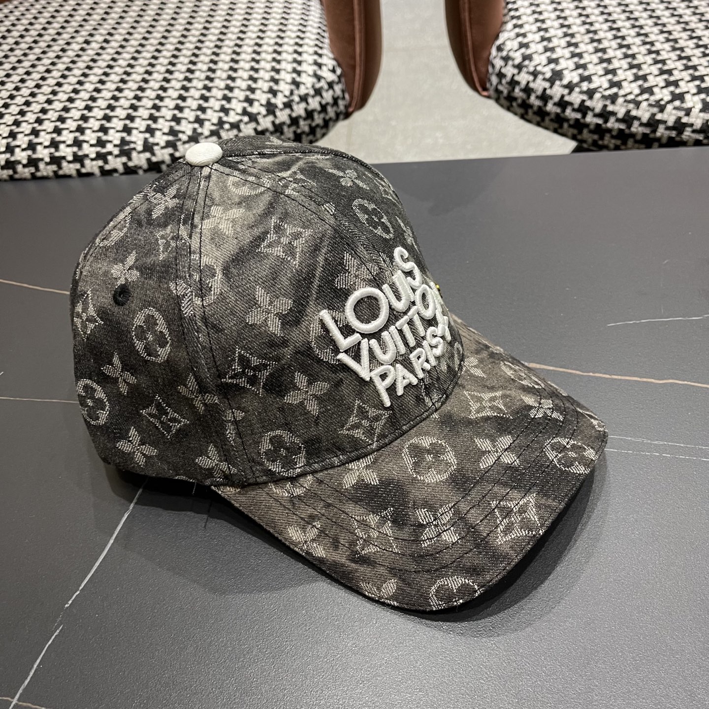 🧢路易威登棒球帽 LouisVuitton😍2025新款LV棒球帽，重工打造♥️高端大气，百搭款🤗男女通