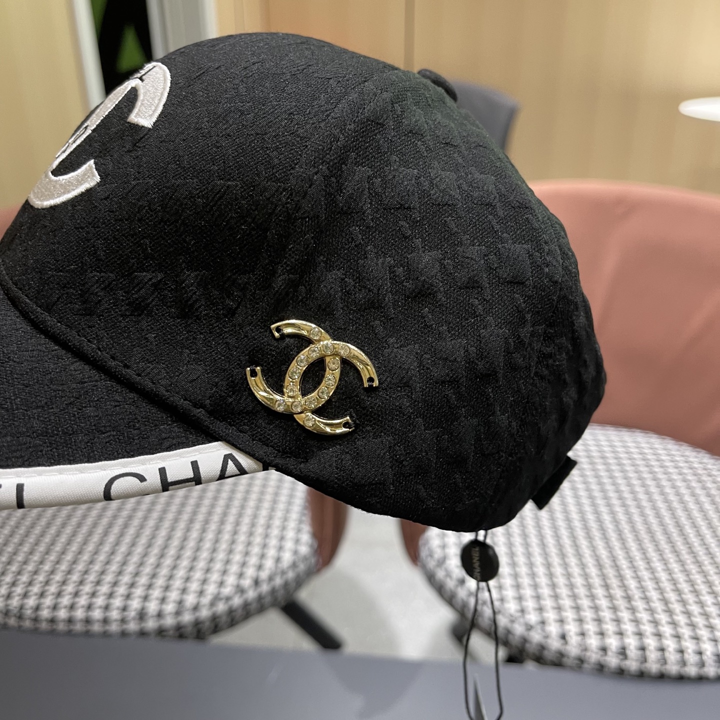  CHANEL香奈儿】2025新款简约logo棒球帽，新款出货，大牌款超好搭配，赶紧入手！