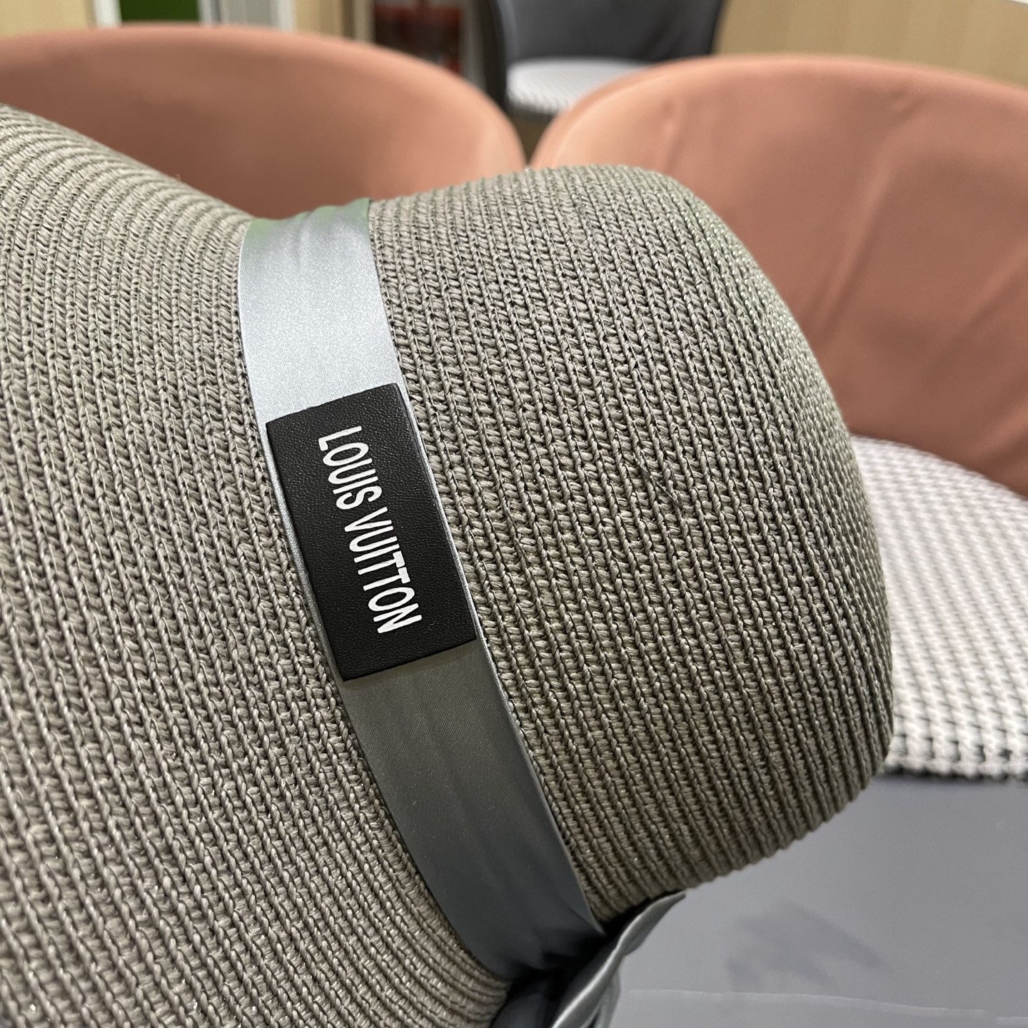  lv路易威登2025新款草帽女蝴蝶结遮阳防晒法式海边度假帽子