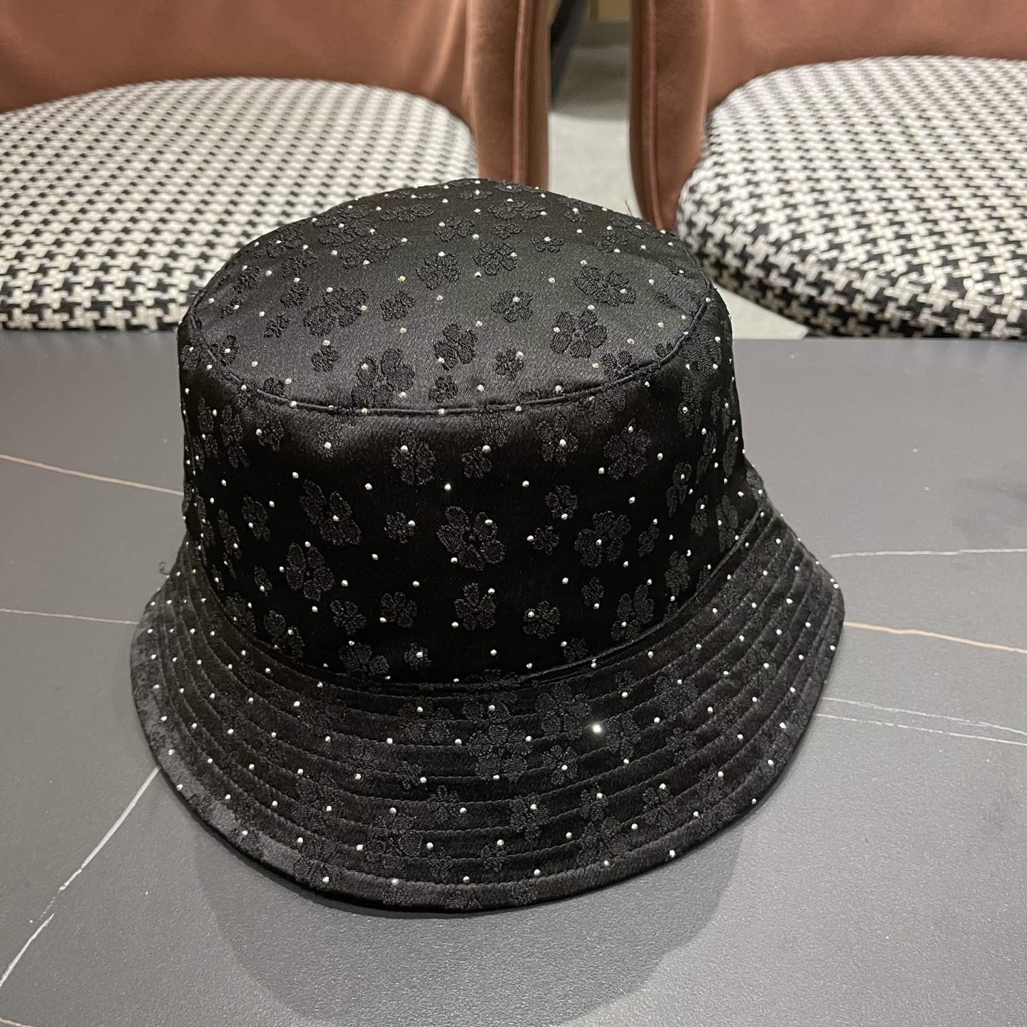 FENDI芬迪韩国全钻烫钻绣花渔夫帽女夏满水钻显脸小出游时尚盆帽可折叠防晒