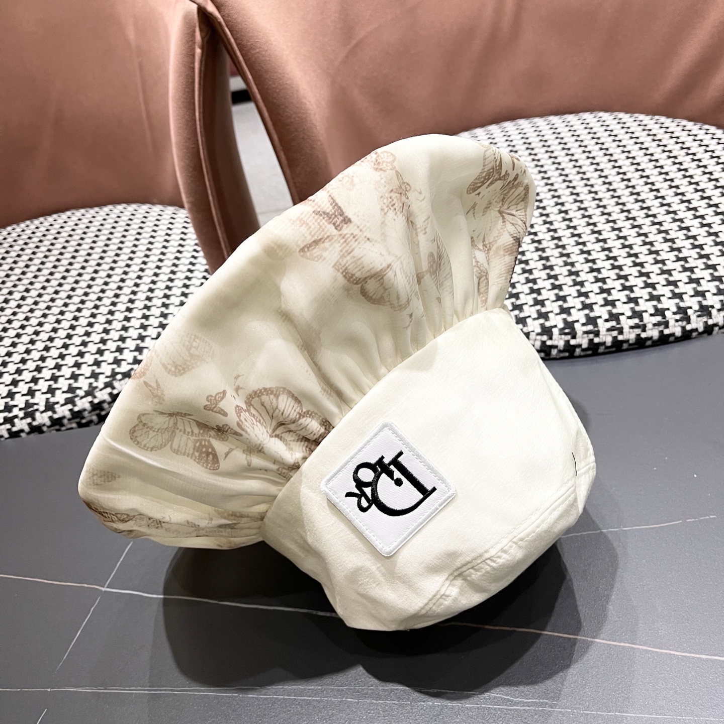 迪奥Dior优雅蝴蝶印花遮阳帽女春夏季可折叠防晒太阳帽后开口旅游渔夫帽夏