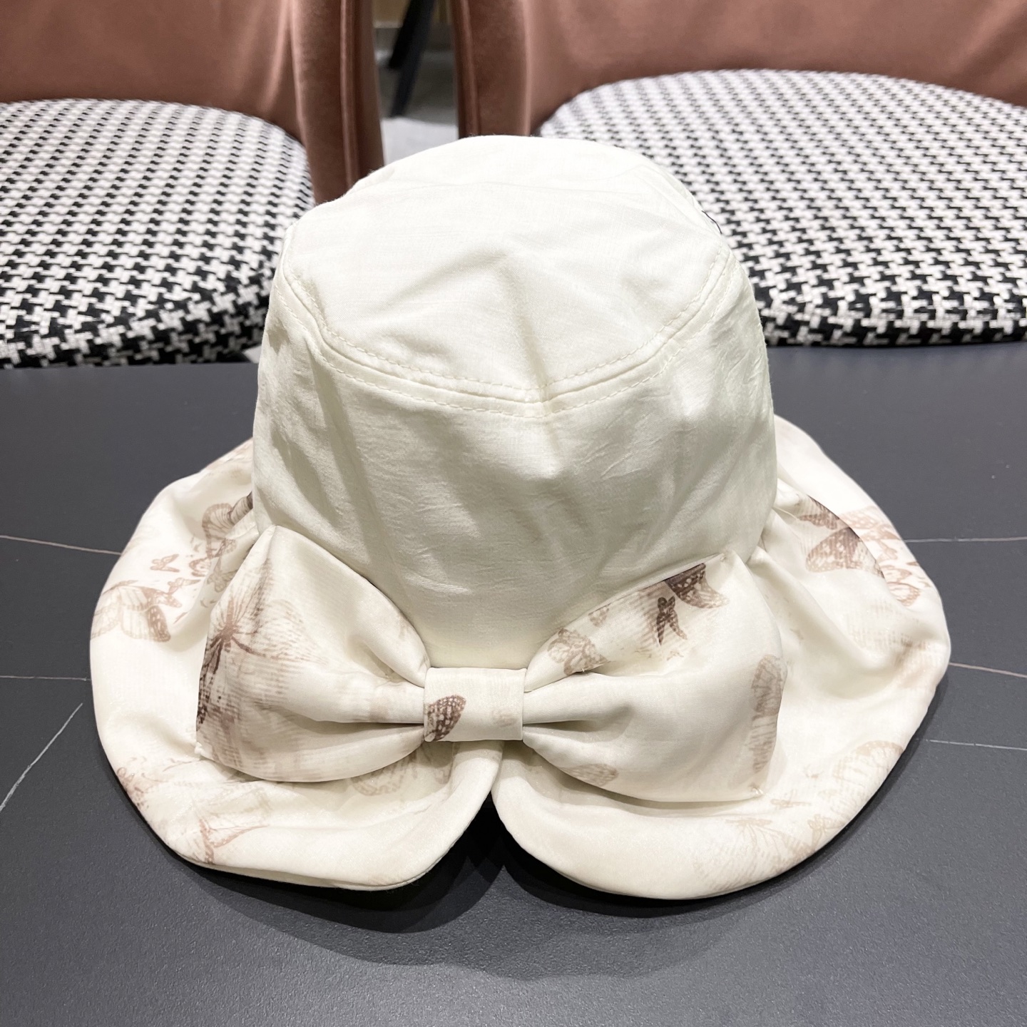 迪奥Dior优雅蝴蝶印花遮阳帽女春夏季可折叠防晒太阳帽后开口旅游渔夫帽夏