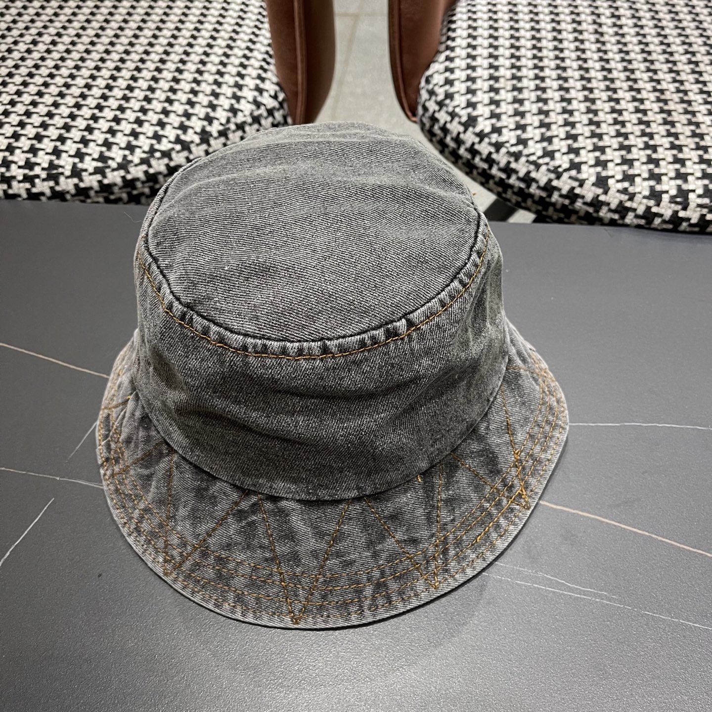  Doir迪奥2025牛仔渔夫帽女春秋复古文艺水桶帽子显脸小百搭遮阳防晒素颜盆帽潮