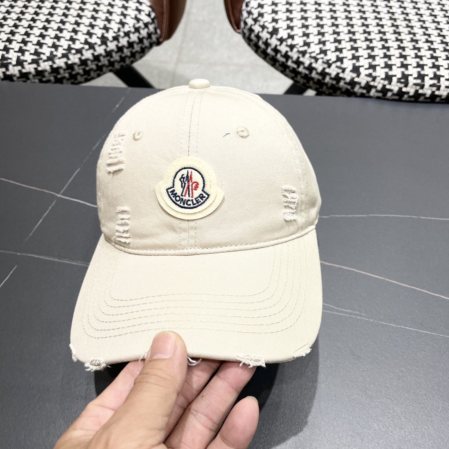  蒙口moncler2025新款棒球帽，四季都通用👍 特调的帽型就是又挺拔 
