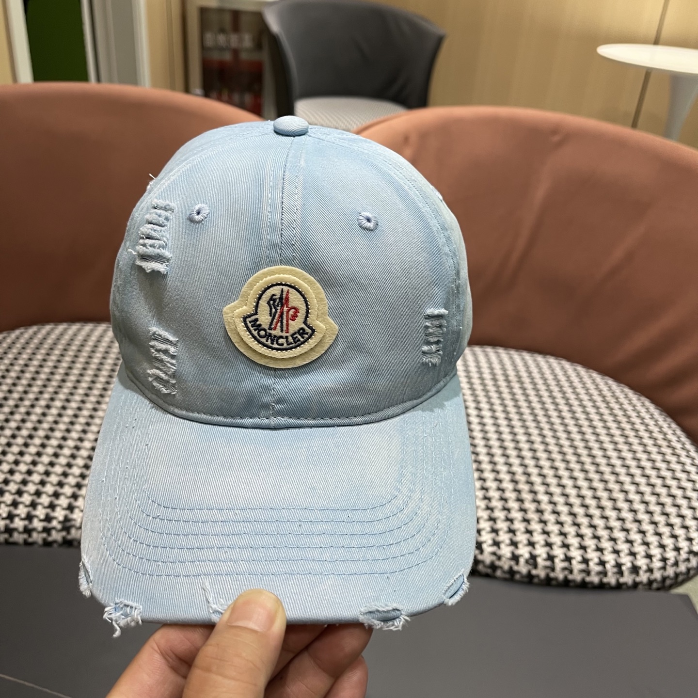  蒙口moncler2025新款棒球帽，四季都通用👍 特调的帽型就是又挺拔 