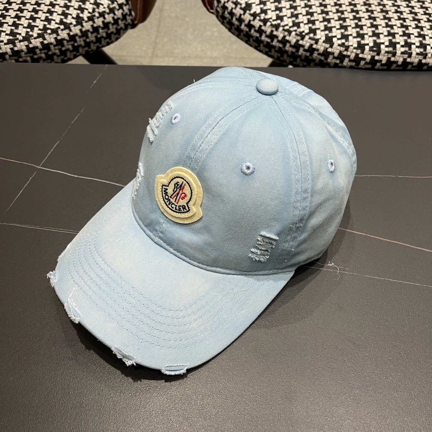  蒙口moncler2025新款棒球帽，四季都通用👍 特调的帽型就是又挺拔 