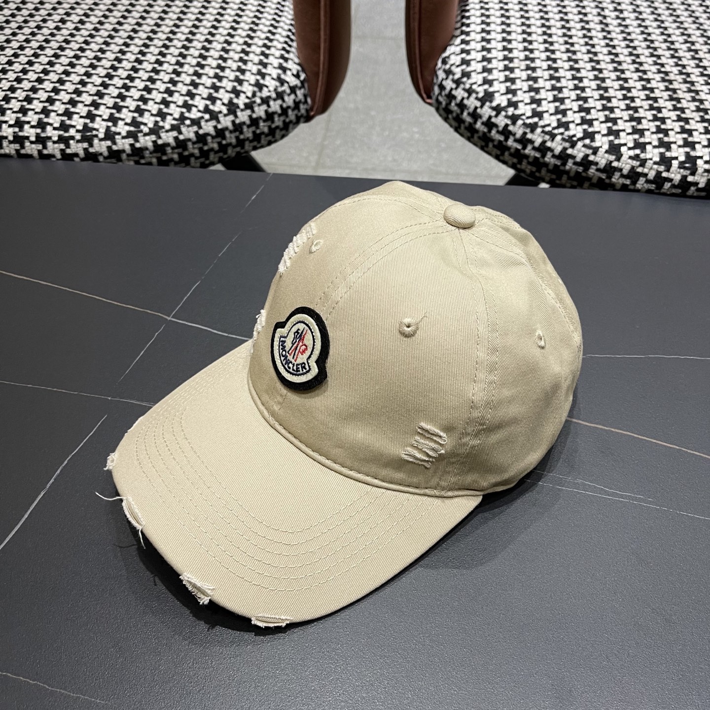  蒙口moncler2025新款棒球帽，四季都通用👍 特调的帽型就是又挺拔 