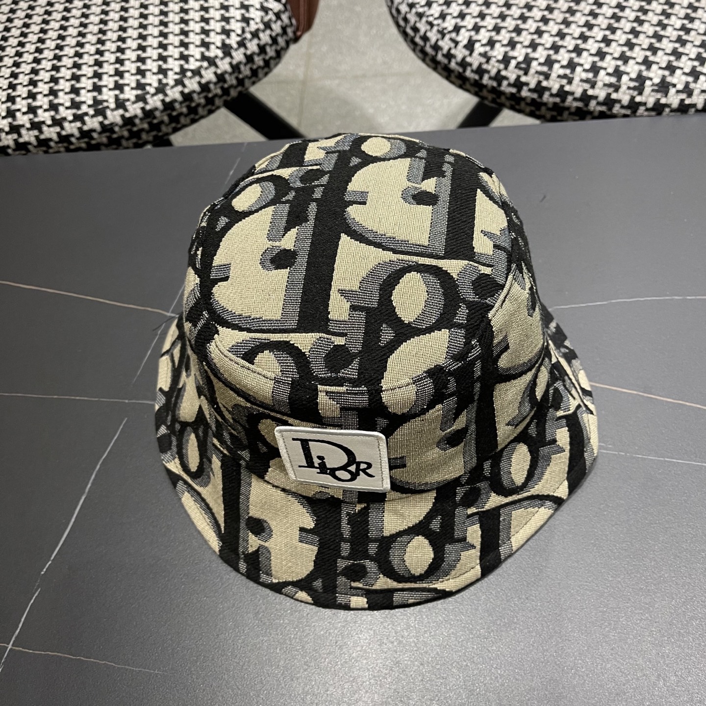 原单品质【迪奥DIOR】官网同步上线 韩版新款英式运动款重工定制款1:1原单品质 男女通用渔夫帽 原版质