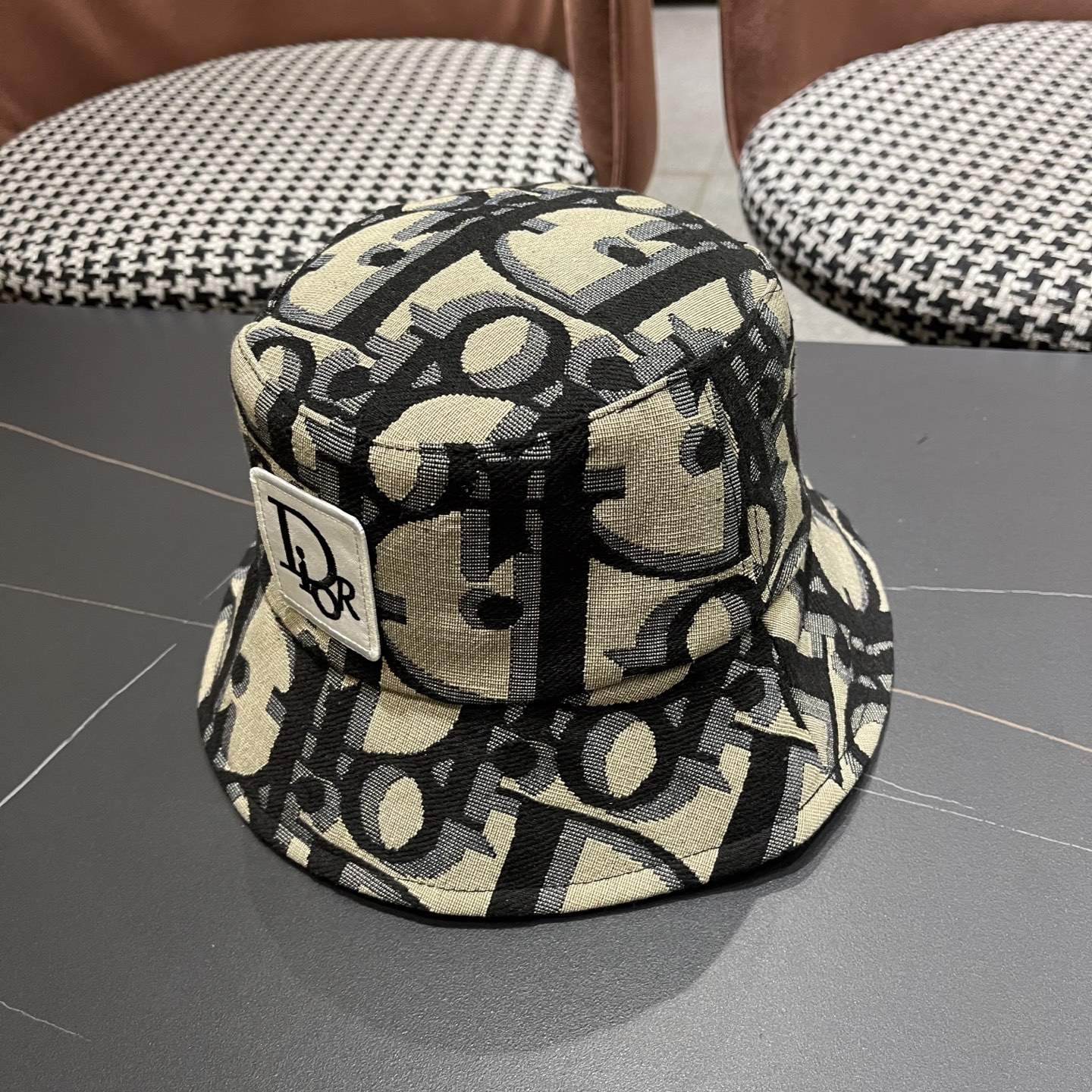 原单品质【迪奥DIOR】官网同步上线 韩版新款英式运动款重工定制款1:1原单品质 男女通用渔夫帽 原版质