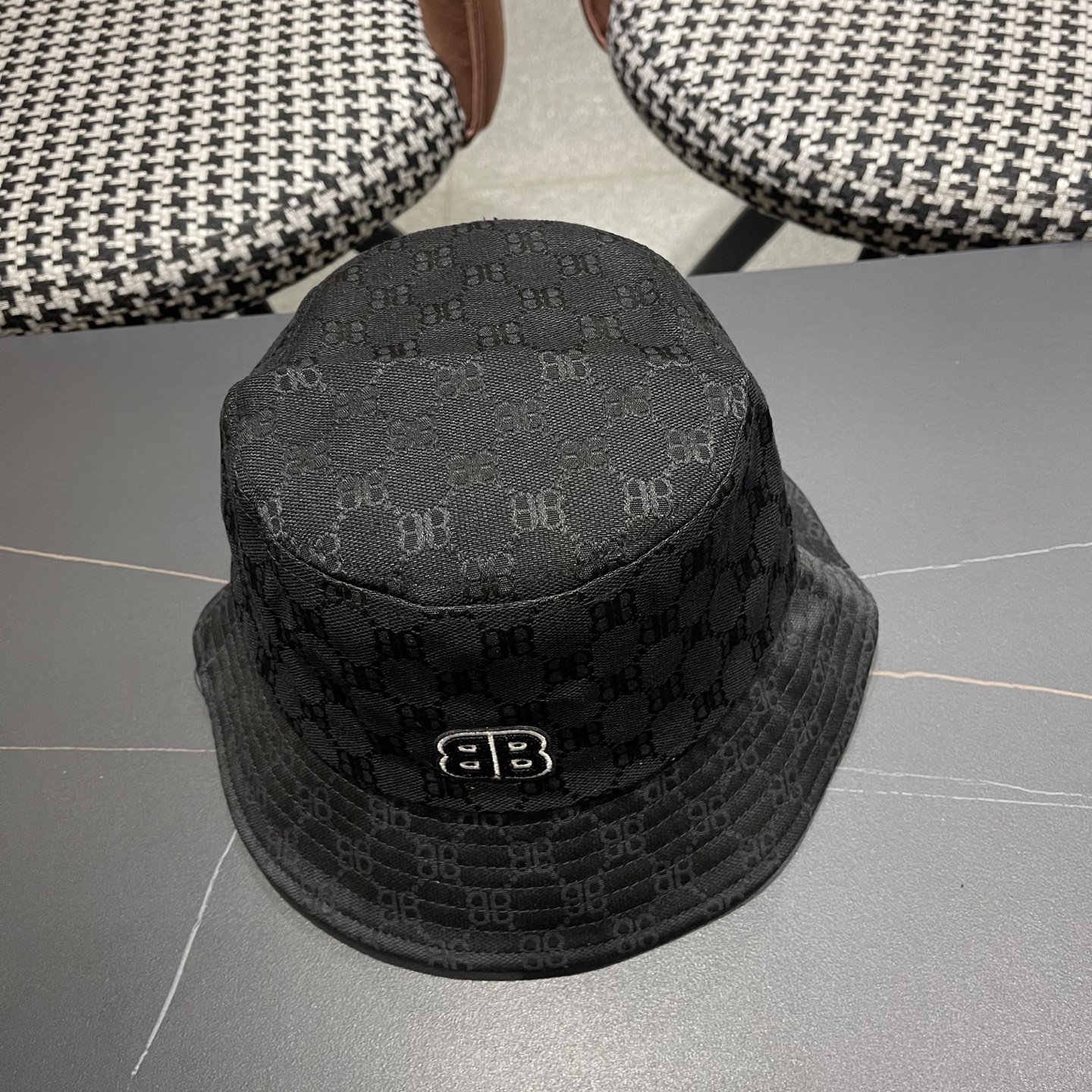 Balenciaga（巴黎世家）新款原单渔夫帽， 专柜1:1开模订制，轻盈透气，简洁大方！男女可用，四季