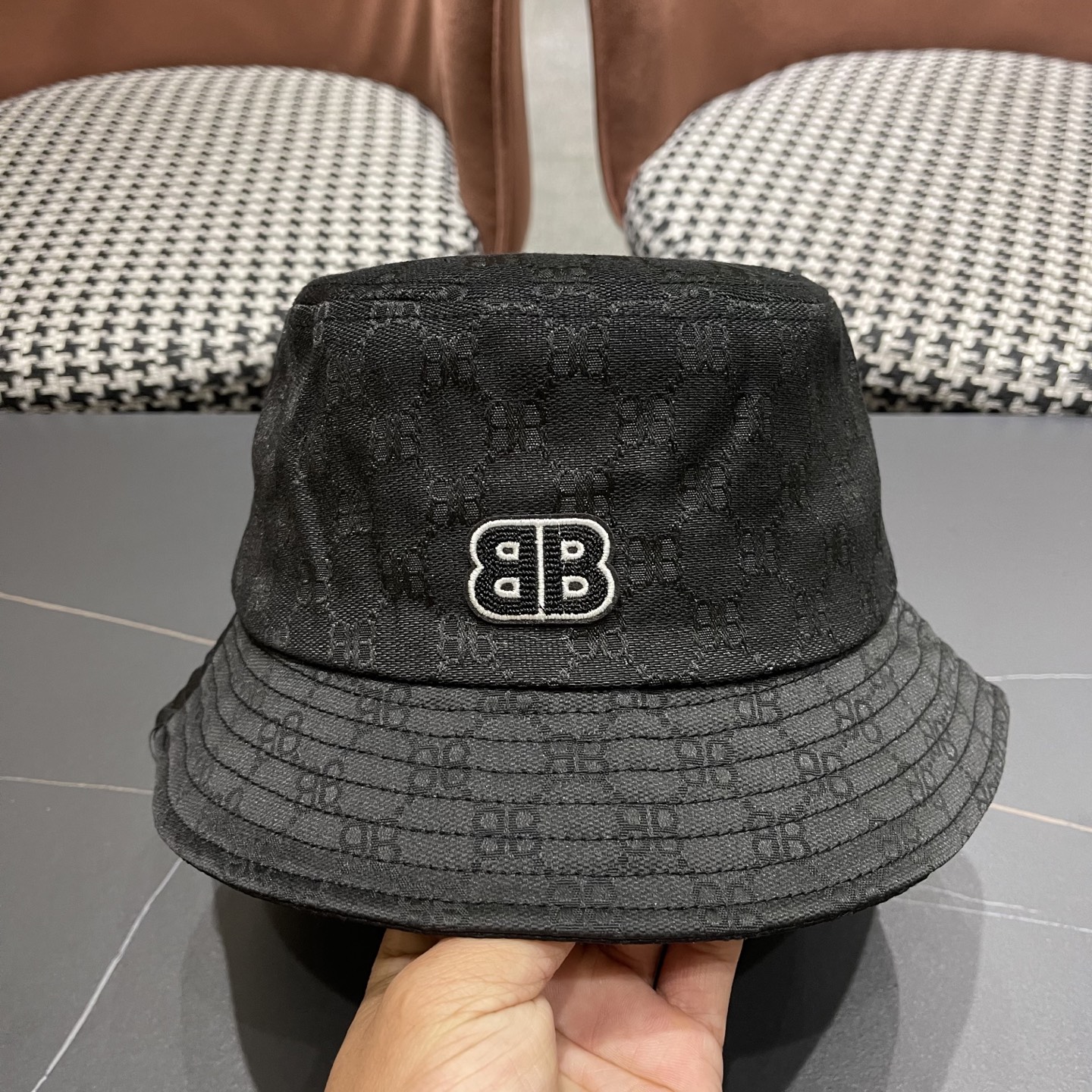 Balenciaga（巴黎世家）新款原单渔夫帽， 专柜1:1开模订制，轻盈透气，简洁大方！男女可用，四季