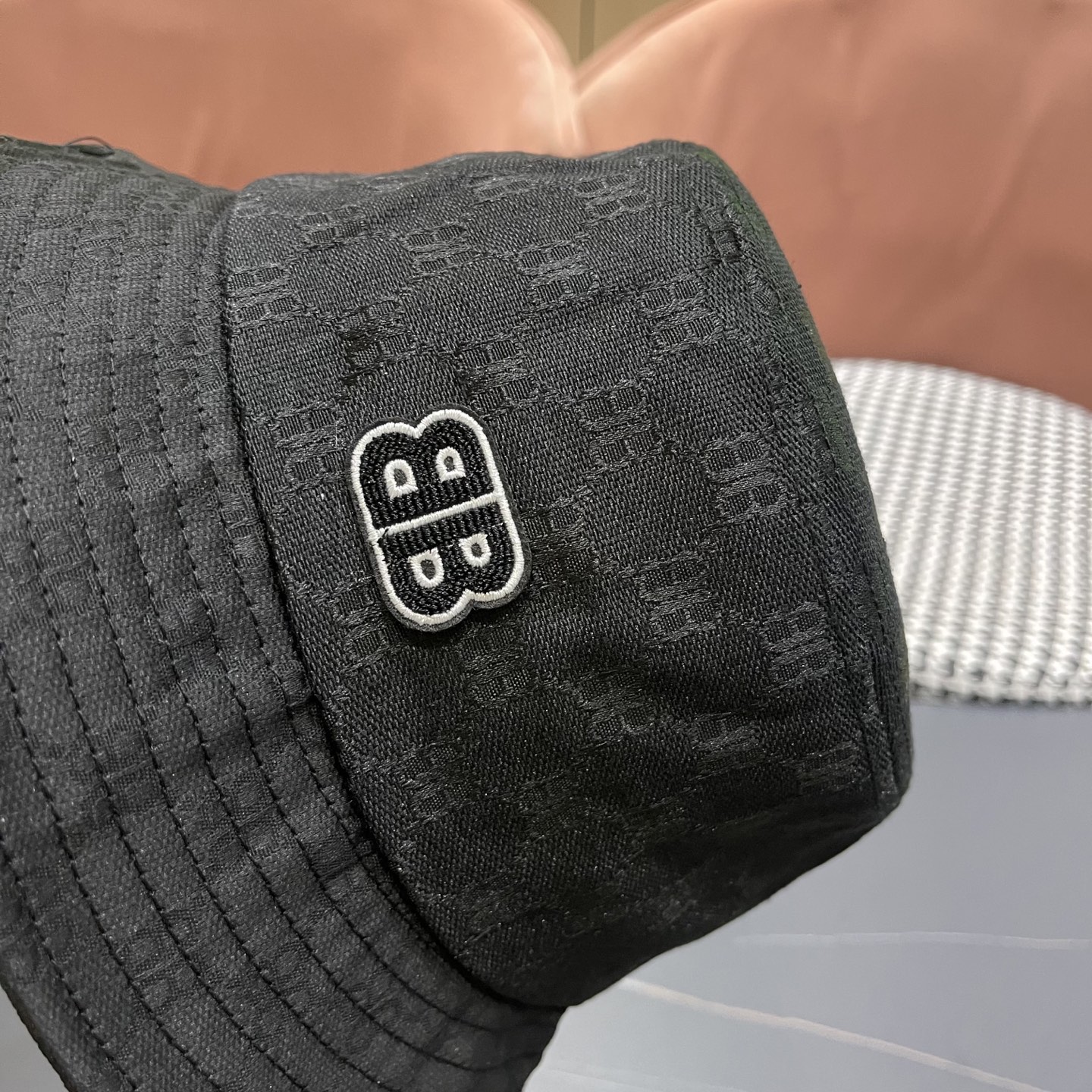 Balenciaga（巴黎世家）新款原单渔夫帽， 专柜1:1开模订制，轻盈透气，简洁大方！男女可用，四季