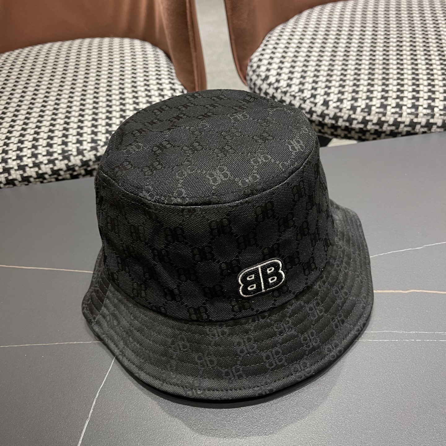 Balenciaga（巴黎世家）新款原单渔夫帽， 专柜1:1开模订制，轻盈透气，简洁大方！男女可用，四季