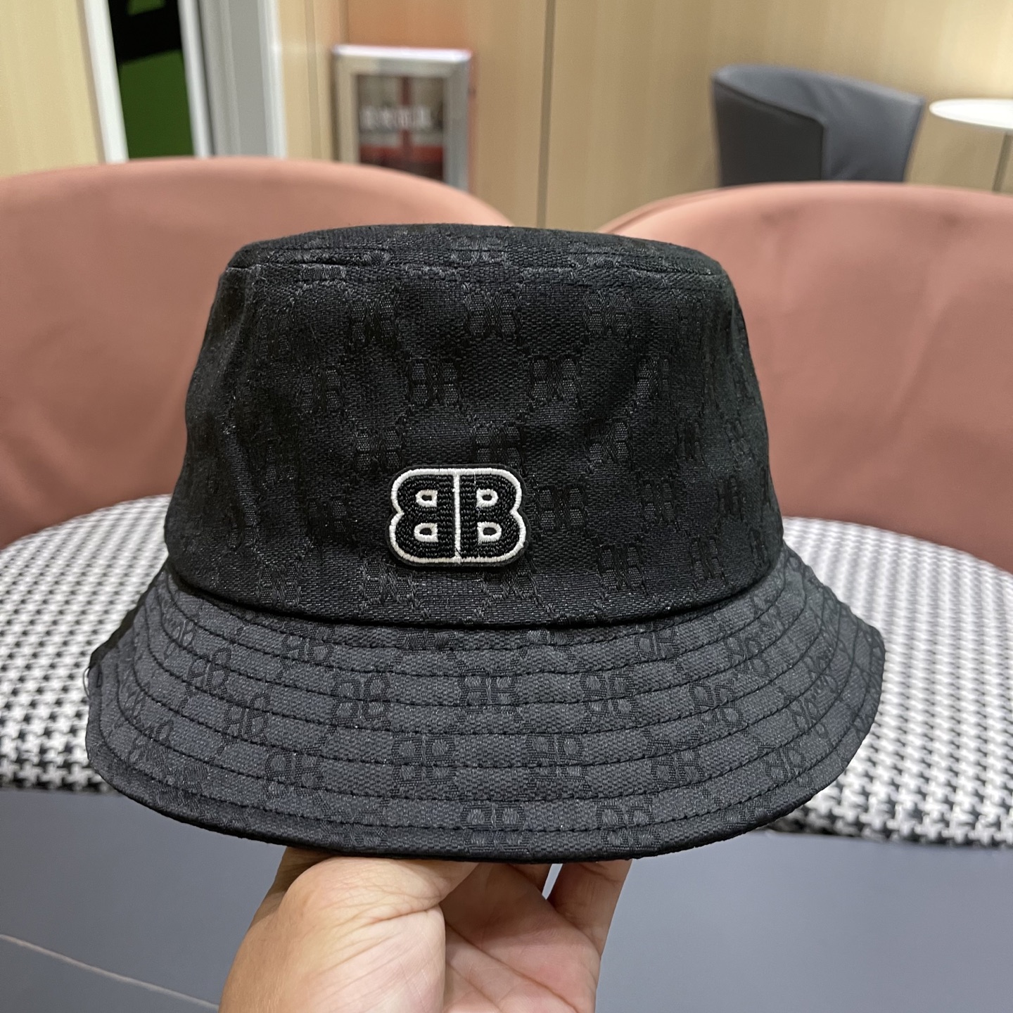 Balenciaga（巴黎世家）新款原单渔夫帽， 专柜1:1开模订制，轻盈透气，简洁大方！男女可用，四季