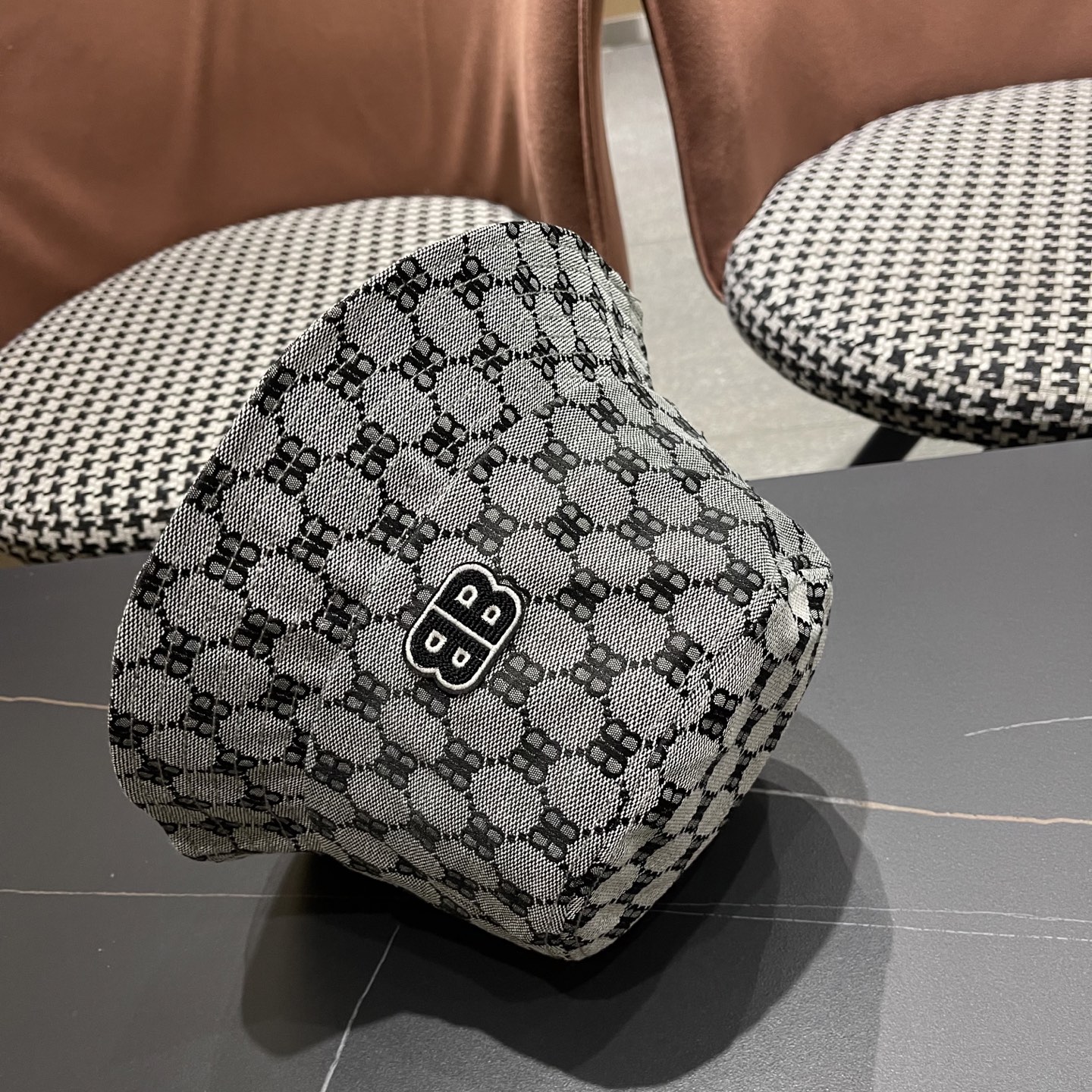 Balenciaga（巴黎世家）新款原单渔夫帽， 专柜1:1开模订制，轻盈透气，简洁大方！男女可用，四季