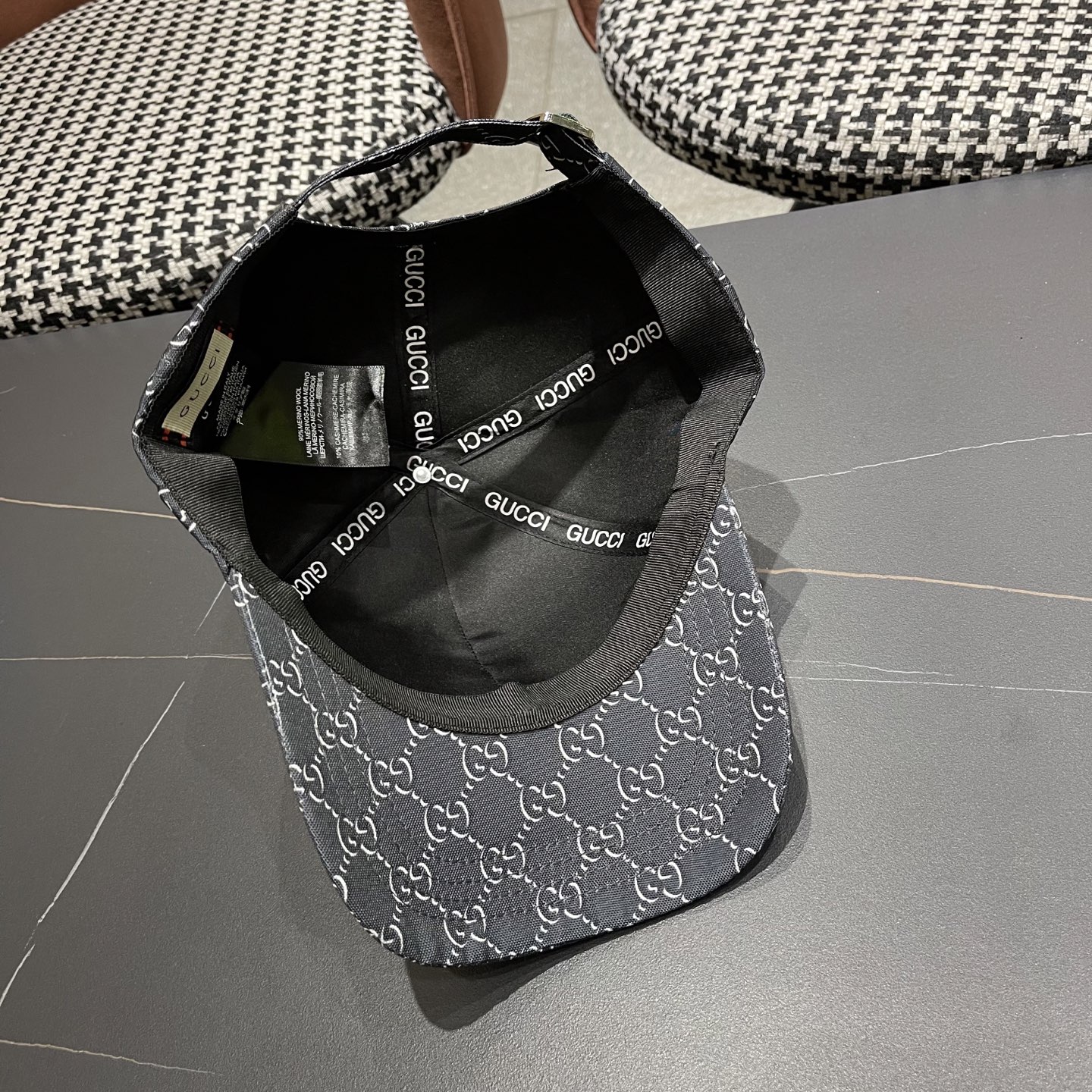 Gucci(古奇)经典原单棒球帽， 1:1开模订制，原版帆布料代购热门，男女可用百搭款，质量超赞！基础头