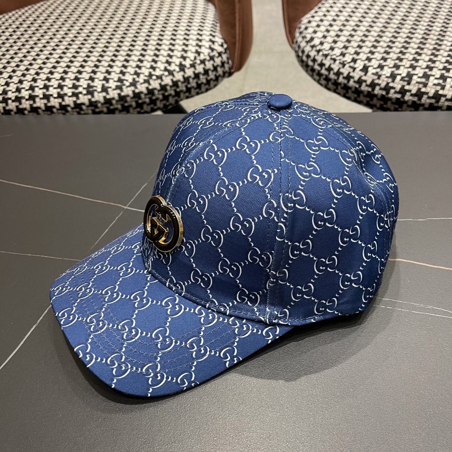 Gucci(古奇)经典原单棒球帽， 1:1开模订制，原版帆布料代购热门，男女可用百搭款，质量超赞！基础头