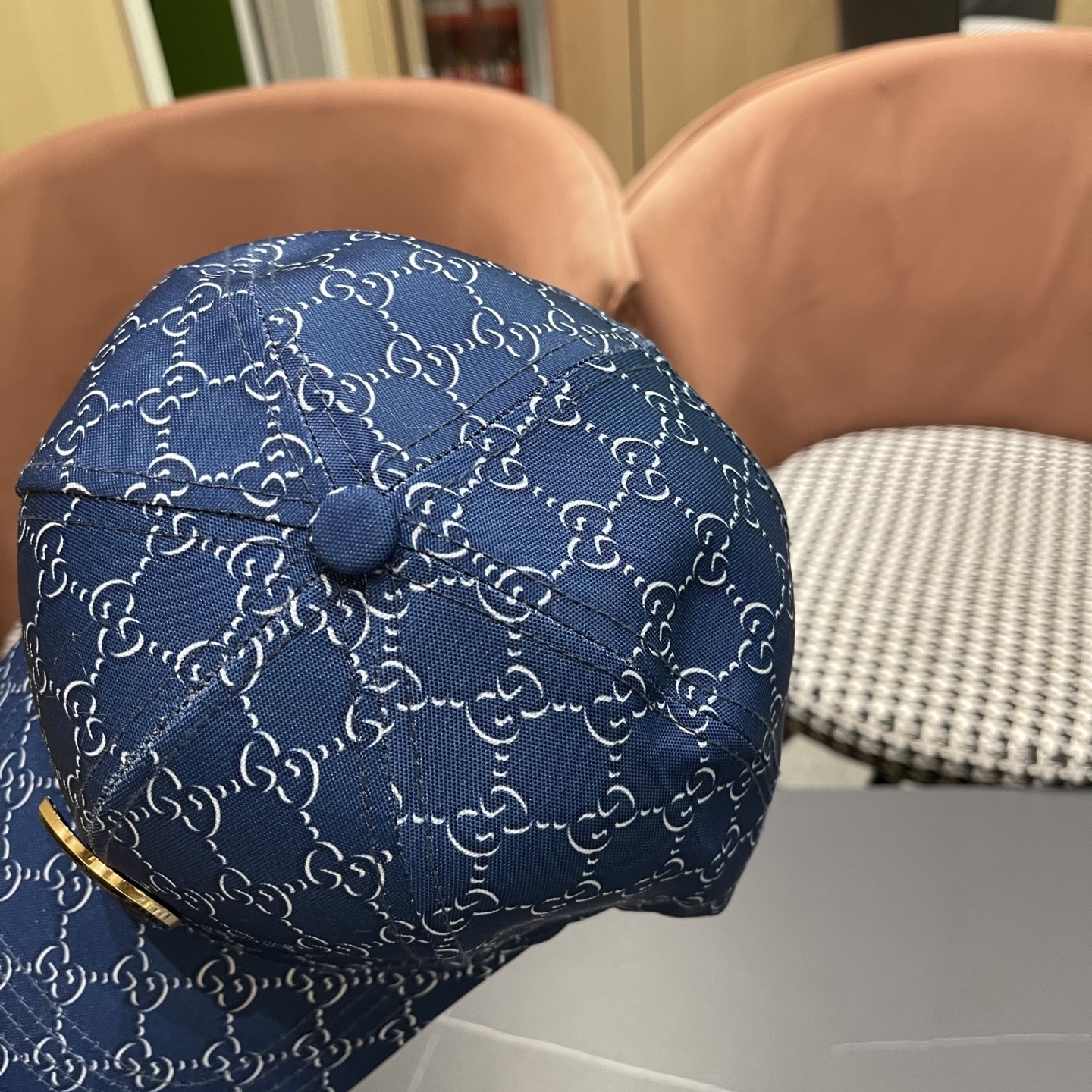 Gucci(古奇)经典原单棒球帽， 1:1开模订制，原版帆布料代购热门，男女可用百搭款，质量超赞！基础头