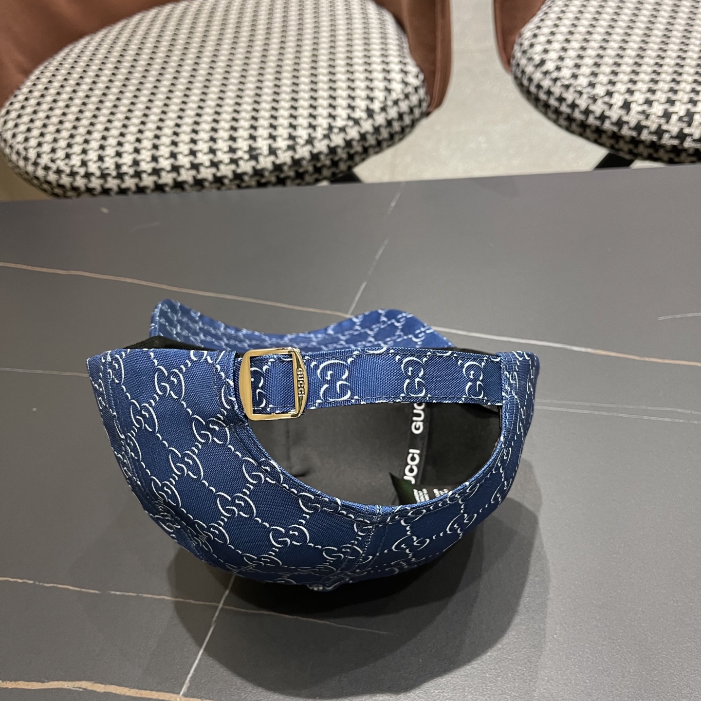 Gucci(古奇)经典原单棒球帽， 1:1开模订制，原版帆布料代购热门，男女可用百搭款，质量超赞！基础头