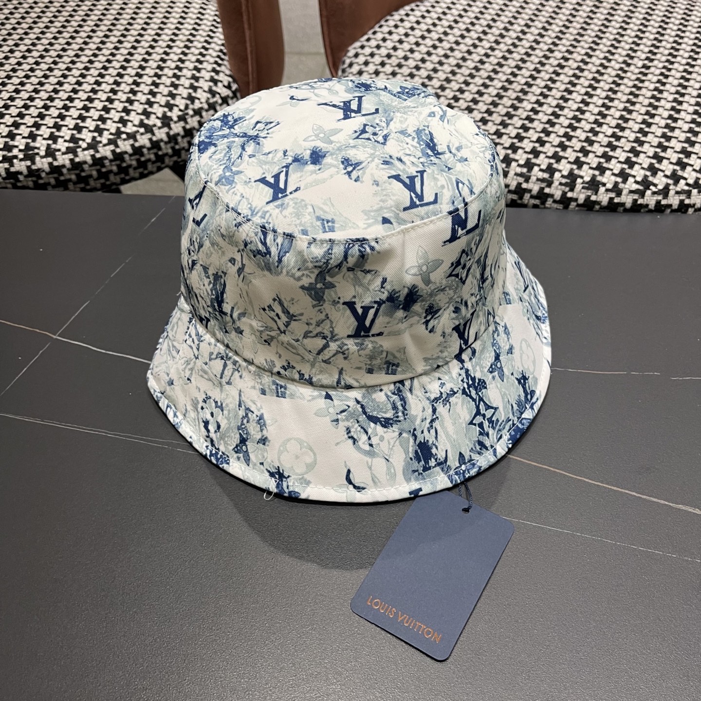 LV路易威登原单渔夫帽 轻盈透气。完美版型，独家实物拍摄，男女适用