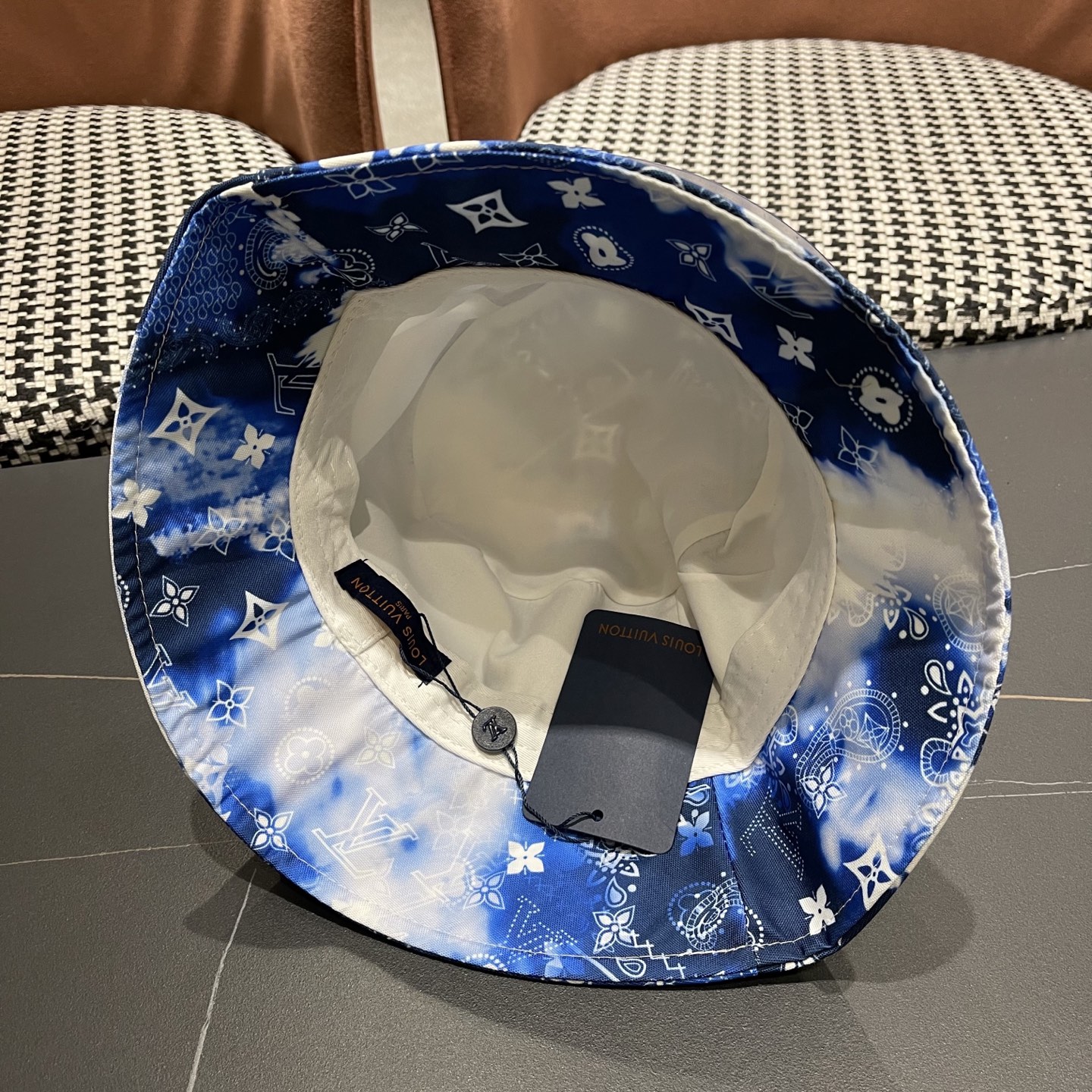 LV路易威登原单渔夫帽 轻盈透气。完美版型，独家实物拍摄，男女适用