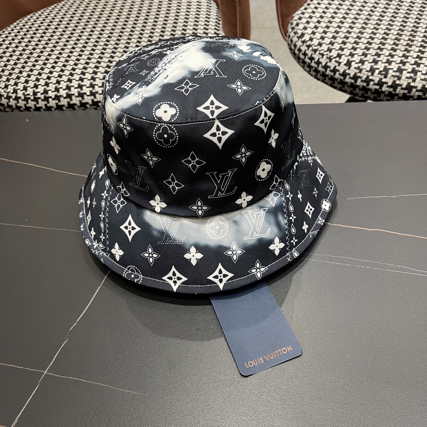 LV路易威登原单渔夫帽 轻盈透气。完美版型，独家实物拍摄，男女适用