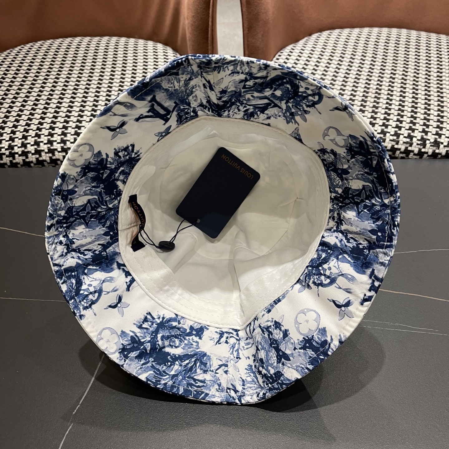 LV路易威登原单渔夫帽 轻盈透气。完美版型，独家实物拍摄，男女适用