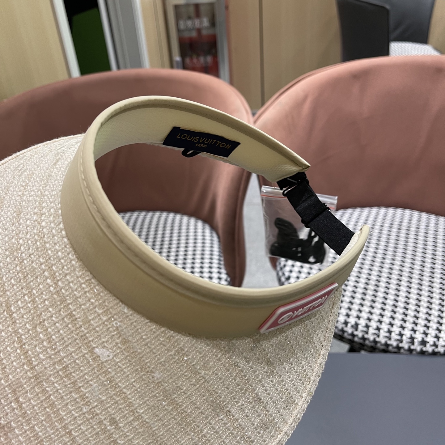   【LV路易威登】2025夏季新款男女款遮阳帽空顶帽，大牌出货，超方便！好搭！出街必备