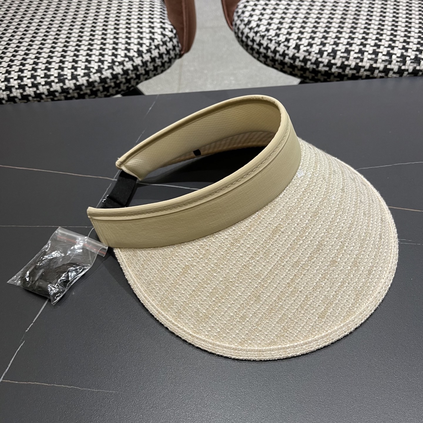   【LV路易威登】2025夏季新款男女款遮阳帽空顶帽，大牌出货，超方便！好搭！出街必备