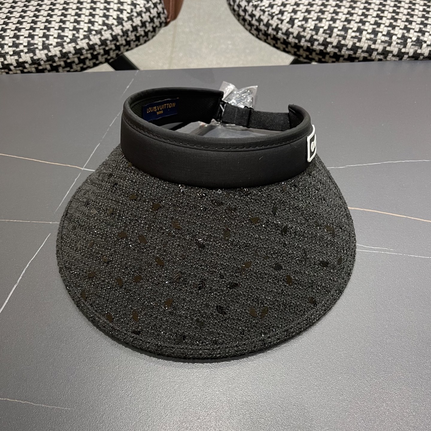   【LV路易威登】2025夏季新款男女款遮阳帽空顶帽，大牌出货，超方便！好搭！出街必备