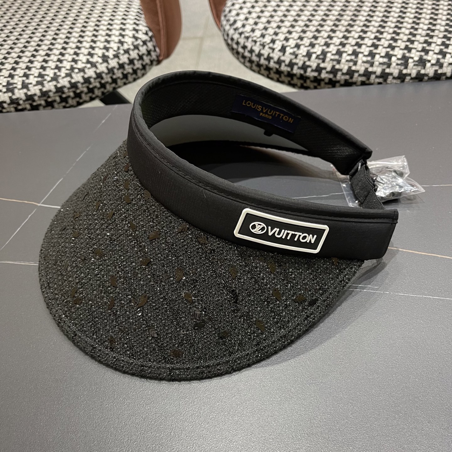   【LV路易威登】2025夏季新款男女款遮阳帽空顶帽，大牌出货，超方便！好搭！出街必备